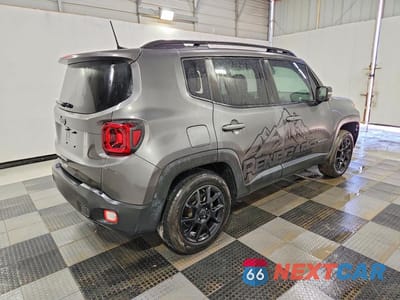 Trzecie zdjęcie samochodu z tyłu: 2019 JEEP RENEGADE LATITUDE VIN:ZACNJAB11KPK14360 - miniatura