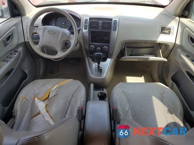Zdjęcie 8 z 12 samochodu: 2005 HYUNDAI TUCSON GLS VIN:KM8JN12D95U168629 - miniatura