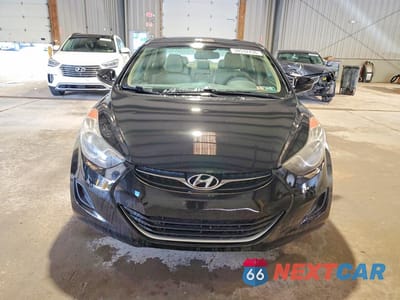 Piąte zdjęcie samochodu w środku: 2011 HYUNDAI ELANTRA GLS (MIDDLE GRADE) VIN:KMHDH4AE4BU098307 - miniatura