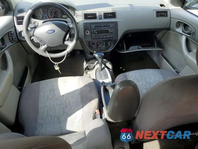 Zdjęcie 8 z 13 samochodu: 2005 FORD FOCUS ZX4 VIN:1FAFP34N15W238270 - miniatura
