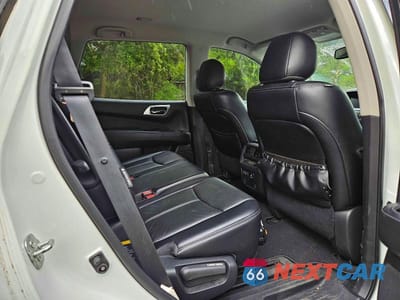 Zdjęcie 6 z 12 samochodu: 2019 NISSAN PATHFINDER SL VIN:5N1DR2MN2KC642550 - miniatura