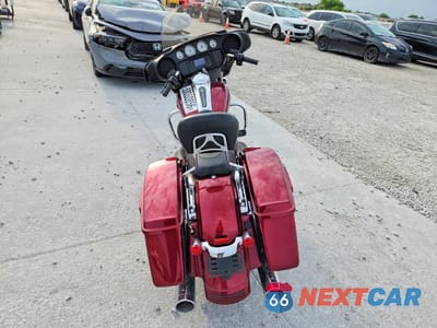 Czwarte zdjęcie samochodu z boku: 2017 HARLEY-DAVIDSON FLHX STREET GLIDE VIN:1HD1KBC1XHB683712 - miniatura