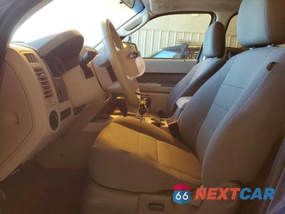 Zdjęcie 7 z 14 samochodu: 2010 FORD ESCAPE XLT VIN:1FMCU0D79AKA55489 - miniatura