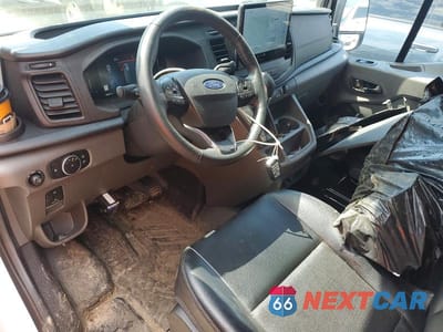 Zdjęcie 8 z 13 samochodu: 2026 FORD TRANSIT T-250 VIN:1FTBR2Y82TKA31926 - miniatura