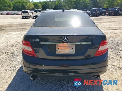 Zdjęcie 6 z 13 samochodu: 2010 MERCEDES-BENZ C 300 VIN:WDDGF5EB7AR093977 - miniatura