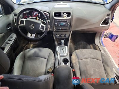 Zdjęcie 8 z 12 samochodu: 2012 DODGE AVENGER SXT VIN:1C3CDZCB9CN266339 - miniatura