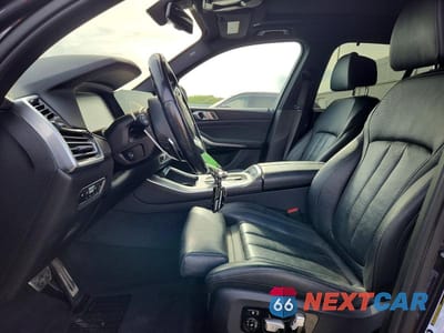 Zdjęcie 7 z 12 samochodu: 2019 BMW X5 XDRIVE40I VIN:5UXCR6C51KLK87703 - miniatura