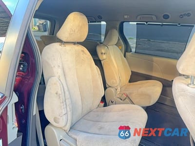 Zdjęcie 6 z 10 samochodu: 2011 TOYOTA SIENNA LE VIN:5TDKK3DC0BS012237 - miniatura