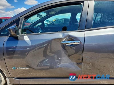 Zdjęcie 7 z 12 samochodu: 2018 NISSAN LEAF S VIN:1N4AZ1CPXJC310249 - miniatura