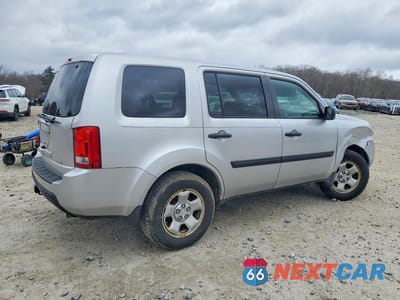 Trzecie zdjęcie samochodu z tyłu: 2010 HONDA PILOT LX VIN:5FNYF4H25AB007107 - miniatura