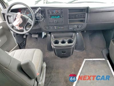 Zdjęcie 8 z 13 samochodu: 2023 CHEVROLET EXPRESS G3500 LS VIN:1GAZGNFP2P1151505 - miniatura