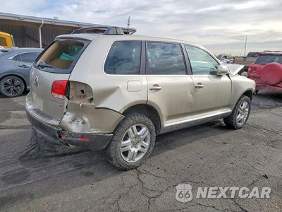 Trzecie zdjęcie samochodu z tyłu: 2005 VOLKSWAGEN TOUAREG 4.2 VIN:WVGCM77L25D005612 - miniatura