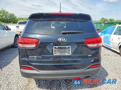 Zdjęcie 6 z 13 samochodu: 2017 KIA SORENTO LX VIN:5XYPG4A38HG222530 - miniatura