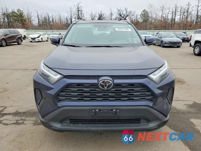 Piąte zdjęcie samochodu w środku: 2025 TOYOTA RAV4 XLE VIN:2T3P1RFV0SW547061 - miniatura