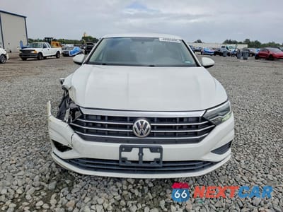 Piąte zdjęcie samochodu w środku: 2019 VOLKSWAGEN JETTA S VIN:3VWCB7BU4KM238236 - miniatura