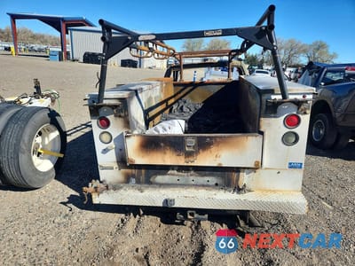 Zdjęcie 6 z 11 samochodu: 2014 CHEVROLET SILVERADO 3500 HD LT UTILITY / SERVICE TRUCK VIN:1GC0K0CG3EF175592 - miniatura