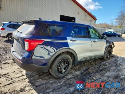 Trzecie zdjęcie samochodu z tyłu: 2023 FORD EXPLORER POLICE INTERCEPTOR VIN:1FM5K8AW5PNA02708 - miniatura