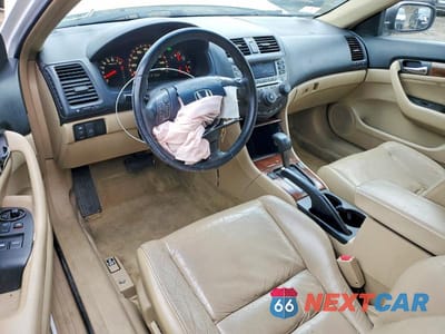 Zdjęcie 8 z 12 samochodu: 2006 HONDA ACCORD EX VIN:1HGCM82676A013379 - miniatura