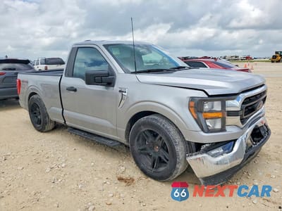 Czwarte zdjęcie samochodu z boku: 2023 FORD F150 VIN:1FTMF1E59PKF44232 - miniatura