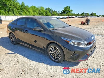 Czwarte zdjęcie samochodu z boku: 2022 KIA FORTE GT LINE VIN:3KPF54AD4NE489053 - miniatura
