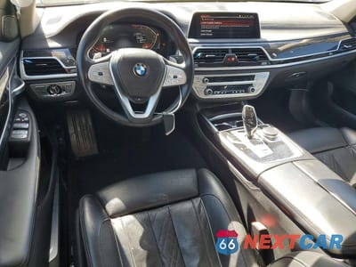 Zdjęcie 8 z 12 samochodu: 2022 BMW 740 XI VIN:WBA7T4C09NCK50834 - miniatura