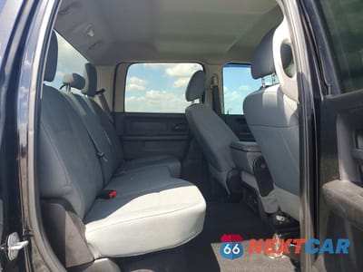 Zdjęcie 10 z 12 samochodu: 2018 RAM 2500 ST VIN:3C6UR5CL2JG396737 - miniatura