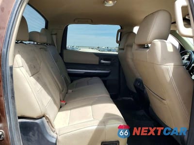 Zdjęcie 10 z 12 samochodu: 2016 TOYOTA TUNDRA CREWMAX LIMITED VIN:5TFFW5F19GX206280 - miniatura