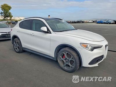 Czwarte zdjęcie samochodu z boku: 2018 ALFA ROMEO STELVIO SPORT VIN:ZASFAKPN4J7B93838 - miniatura