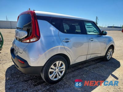 Trzecie zdjęcie samochodu z tyłu: 2020 KIA SOUL LX VIN:KNDJ23AU8L7097932 - miniatura