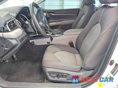 Zdjęcie 7 z 11 samochodu: 2022 TOYOTA CAMRY LE VIN:4T1C11AK6NU656831 - miniatura