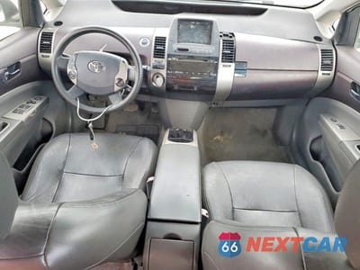 Zdjęcie 8 z 12 samochodu: 2004 TOYOTA PRIUS BASE VIN:JTDKB20U840094507 - miniatura