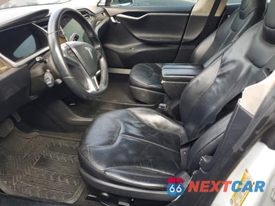 Zdjęcie 7 z 12 samochodu: 2013 TESLA MODEL S VIN:5YJSA1CN0DFP13944 - miniatura