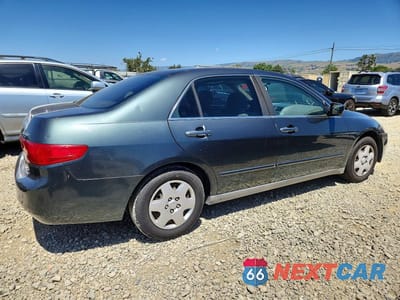 Trzecie zdjęcie samochodu z tyłu: 2005 HONDA ACCORD LX VIN:1HGCM56445A107032 - miniatura