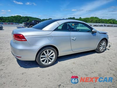 Trzecie zdjęcie samochodu z tyłu: 2015 VOLKSWAGEN EOS KOMFORT VIN:WVWBW8AH4FV001139 - miniatura