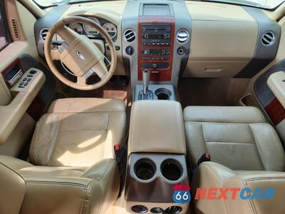 Zdjęcie 8 z 12 samochodu: 2005 FORD F150 SUPERCREW VIN:1FTPW14505KC76618 - miniatura