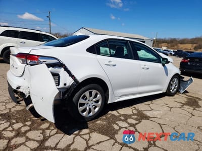 Trzecie zdjęcie samochodu z tyłu: 2025 TOYOTA COROLLA LE VIN:5YFB4MDE6SP334228 - miniatura