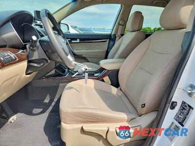 Zdjęcie 7 z 13 samochodu: 2015 KIA SORENTO LX VIN:5XYKTDA72FG607507 - miniatura