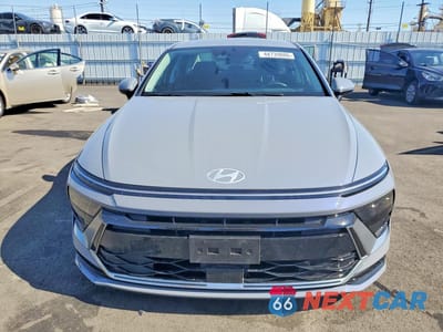 Piąte zdjęcie samochodu w środku: 2025 HYUNDAI SONATA HYBRID SEL VIN:KMHL34JJ5SA108898 - miniatura