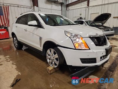 Czwarte zdjęcie samochodu z boku: 2016 CADILLAC SRX LUXURY COLLECTION VIN:3GYFNEE35GS574005 - miniatura