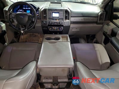 Zdjęcie 8 z 11 samochodu: 2020 FORD F350 SUPER DUTY UTILITY / SERVICE TRUCK VIN:1FD8X3B63LED40716 - miniatura