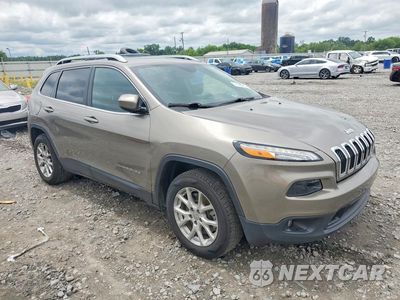 Czwarte zdjęcie samochodu z boku: 2018 JEEP CHEROKEE LATITUDE VIN:1C4PJLCBXJD577414 - miniatura