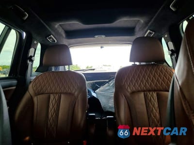 Zdjęcie 10 z 13 samochodu: 2019 BMW X7 XDRIVE40I VIN:5UXCW2C57KL084722 - miniatura