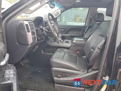 Zdjęcie 7 z 12 samochodu: 2018 GMC SIERRA K2500 SLT VIN:1GT12TEY6JF265616 - miniatura