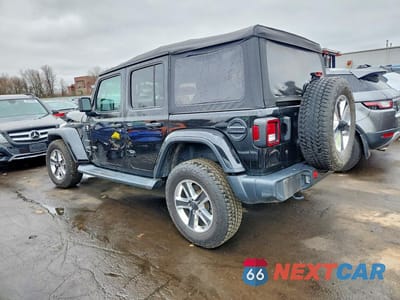 Drugie zdjęcie samochodu z przodu: 2020 JEEP WRANGLER UNLIMITED SAHARA VIN:1C4HJXEG1LW225494 - miniatura