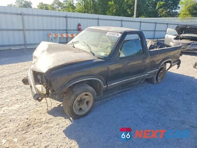 1994 CHEVROLET S TRUCK S10 1GCCS1448RK167346 - główne zdjęcie licytacji z USA - miniatura