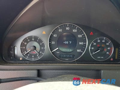 Zdjęcie 9 z 12 samochodu: 2005 MERCEDES-BENZ CLK 320 VIN:WDBTK65JX5F161387 - miniatura