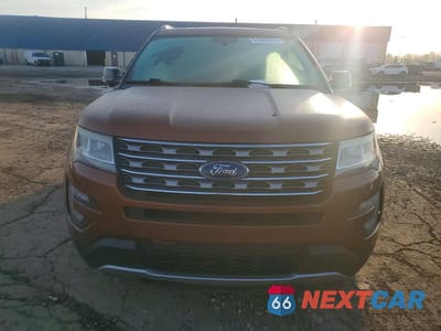 Piąte zdjęcie samochodu w środku: 2017 FORD EXPLORER XLT VIN:1FM5K7D85HGC98634 - miniatura