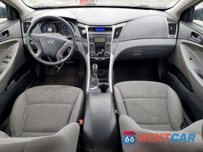 Zdjęcie 8 z 12 samochodu: 2013 HYUNDAI SONATA GLS VIN:5NPEB4AC8DH644788 - miniatura