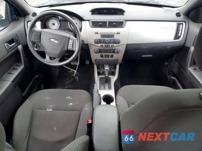 Zdjęcie 8 z 11 samochodu: 2008 FORD FOCUS SE VIN:1FAHP35N18W220461 - miniatura