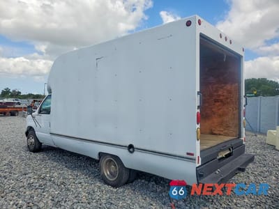 Drugie zdjęcie samochodu z przodu: 1997 FORD E350 DELIVERY TRUCK VIN:1FDKE37L3VHB88027 - miniatura